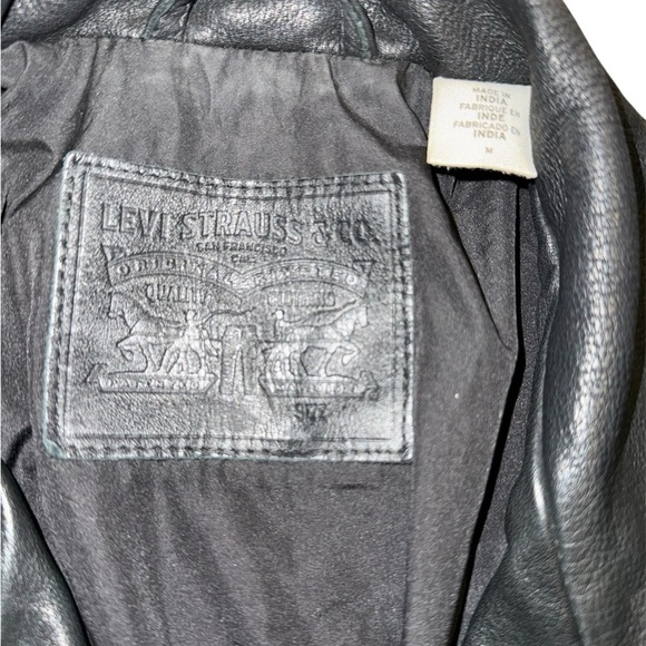 Levi’s Black Leather Jacket - Picture 3 of 4